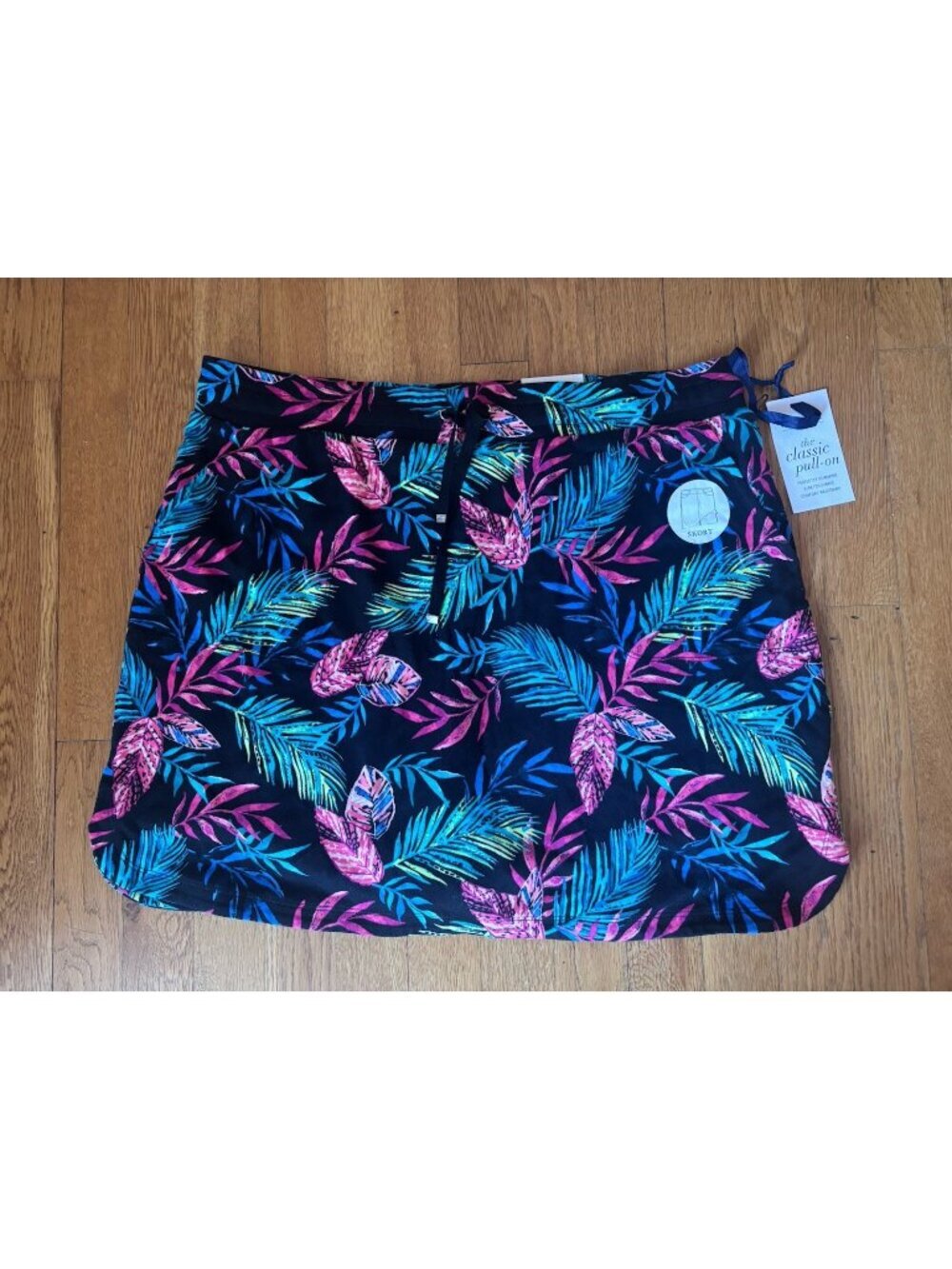 NWT Croft & Barrow Womens Size L Black Multicolor Leaf Print Skirt Skort